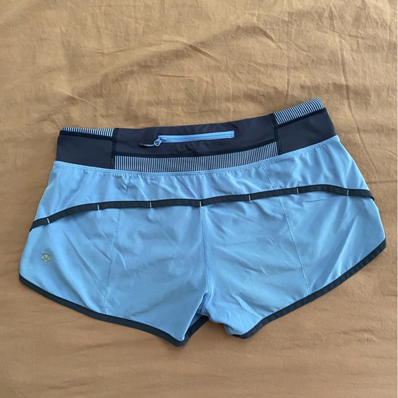 Lululemon Speed up low rise short 2.5” - Picture 2 of 3